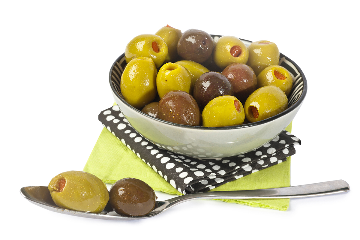 Mixed olives with turmeric